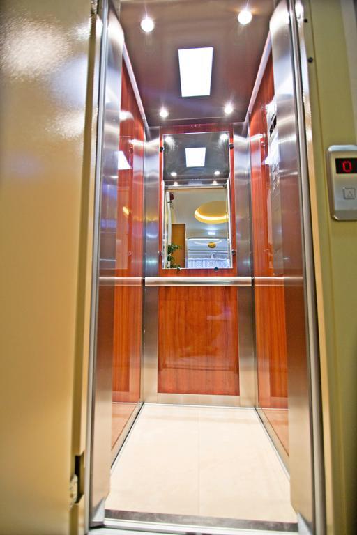 Pioneer Excelsior Rooms ปาราเลียกาเตอรีนิส ภายนอก รูปภาพ